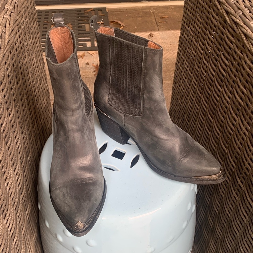 Jeffrey Campbell, Leather 3” Heel boot charcoal gray silver Western accents 6.5 - Picture 2 of 7